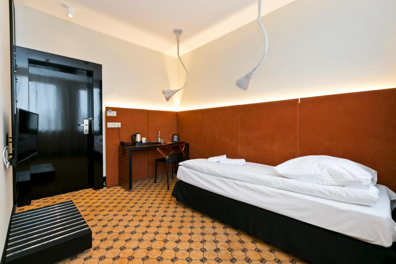 Hotel Martina Znin Ngoại thất bức ảnh