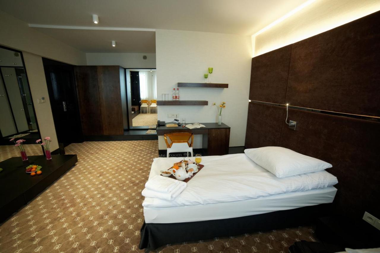 Hotel Martina Znin Ngoại thất bức ảnh
