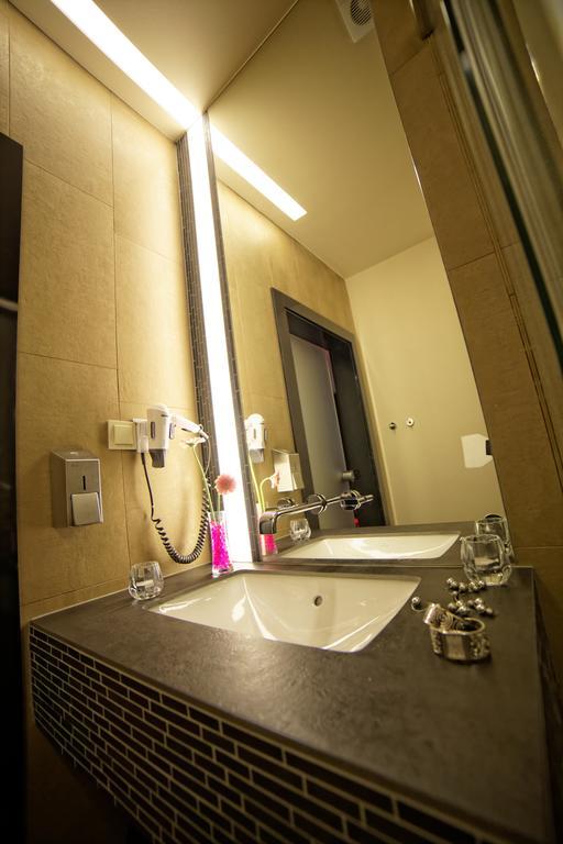 Hotel Martina Znin Phòng bức ảnh